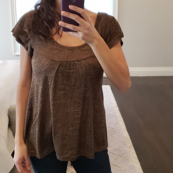 H&M Tops - BRAND NEW H&M BROWN AND GOLD TOP BLOUSE H&M Tops - BRAND NEW H&M BROWN AND GOLD TOP BLOUSE